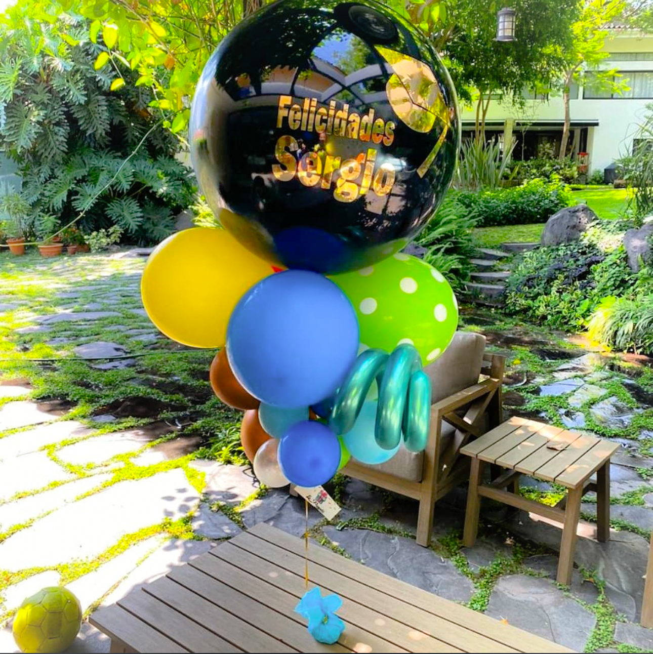 Globo látex grande con base de globos