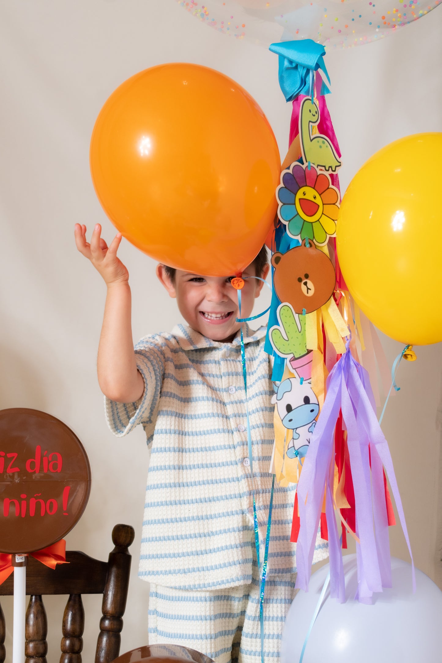 Burbuja Infantil Personalizada con Confetti, Tags Divertidos & Paleta Payaso